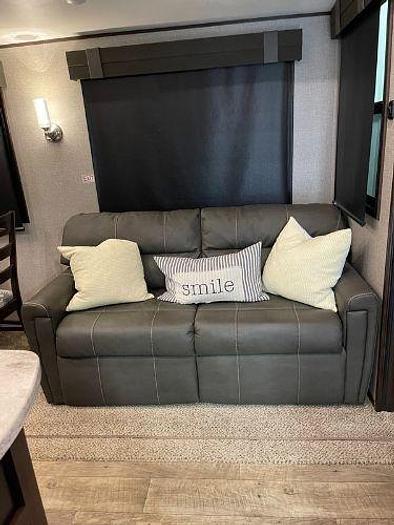 Used 2019 Jayco North Point 379DBFS