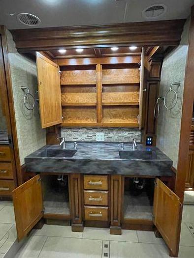 Used 2014 Tiffin Allegro Bus 45LP