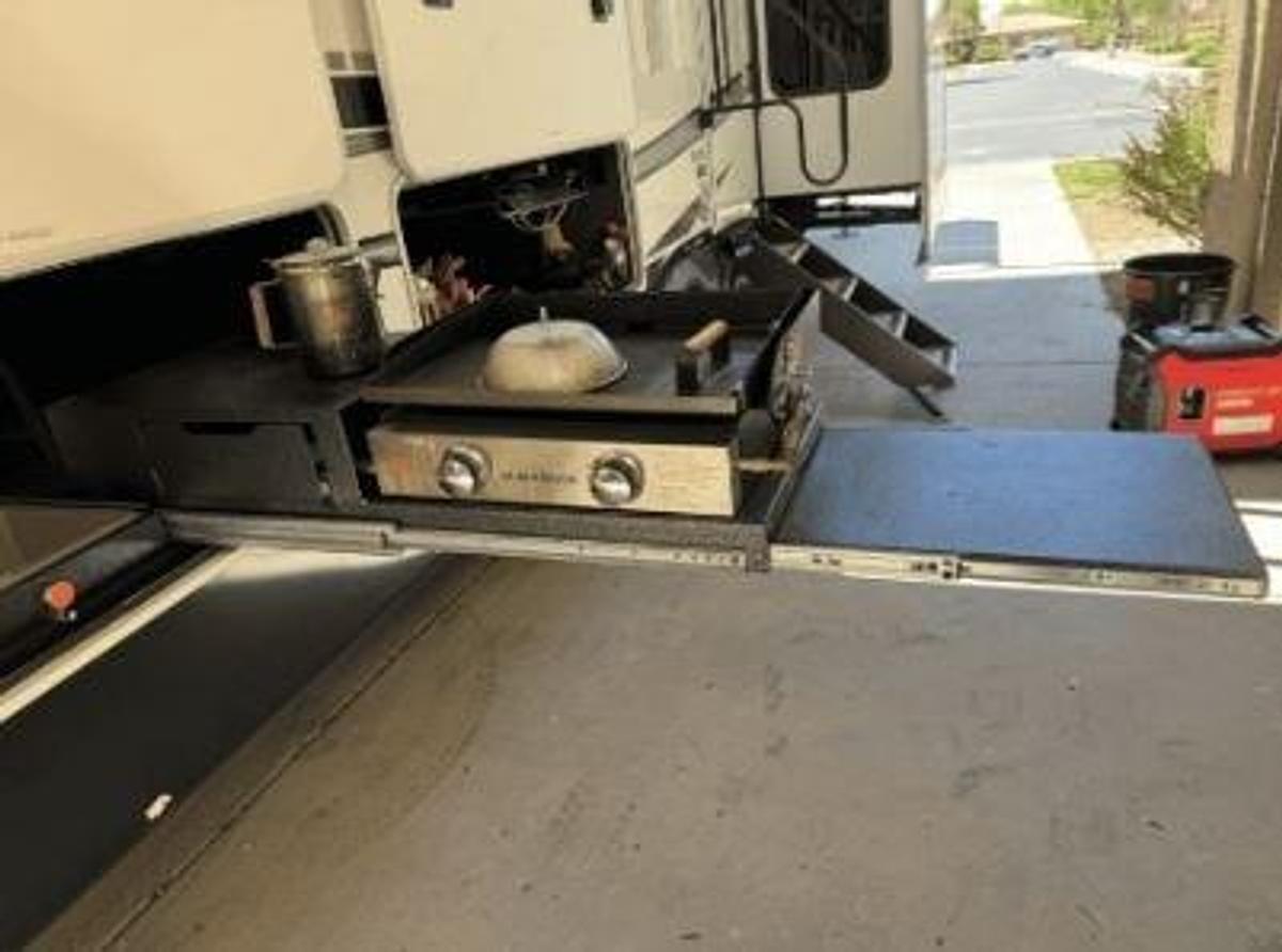 Used 2022 Jayco North Point 382FLRB 5th Wheel