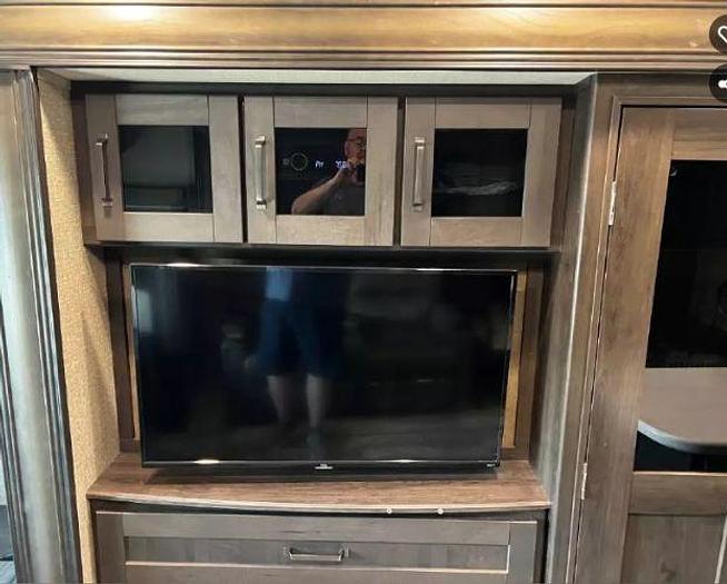 Used 2022 Grand Design Reflection 303RLS