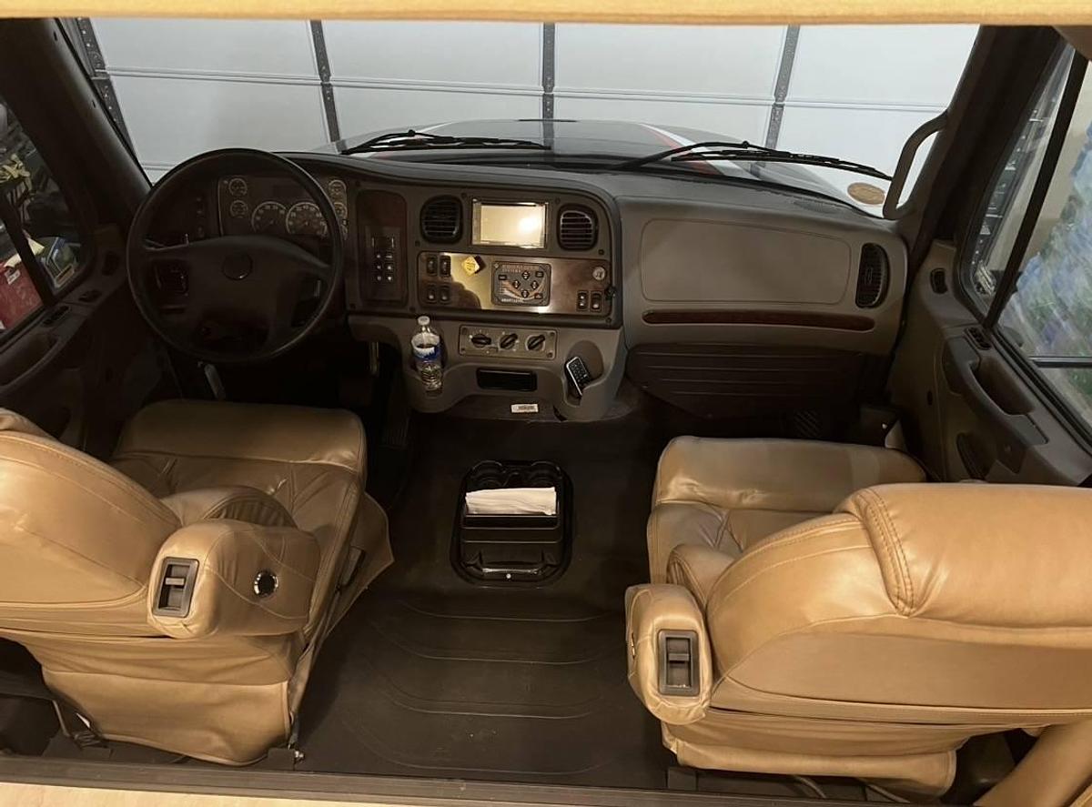 Used 2020 Jayco Seneca 37L