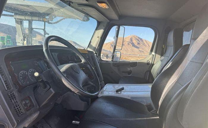 Used 2019 Freightliner 114SD