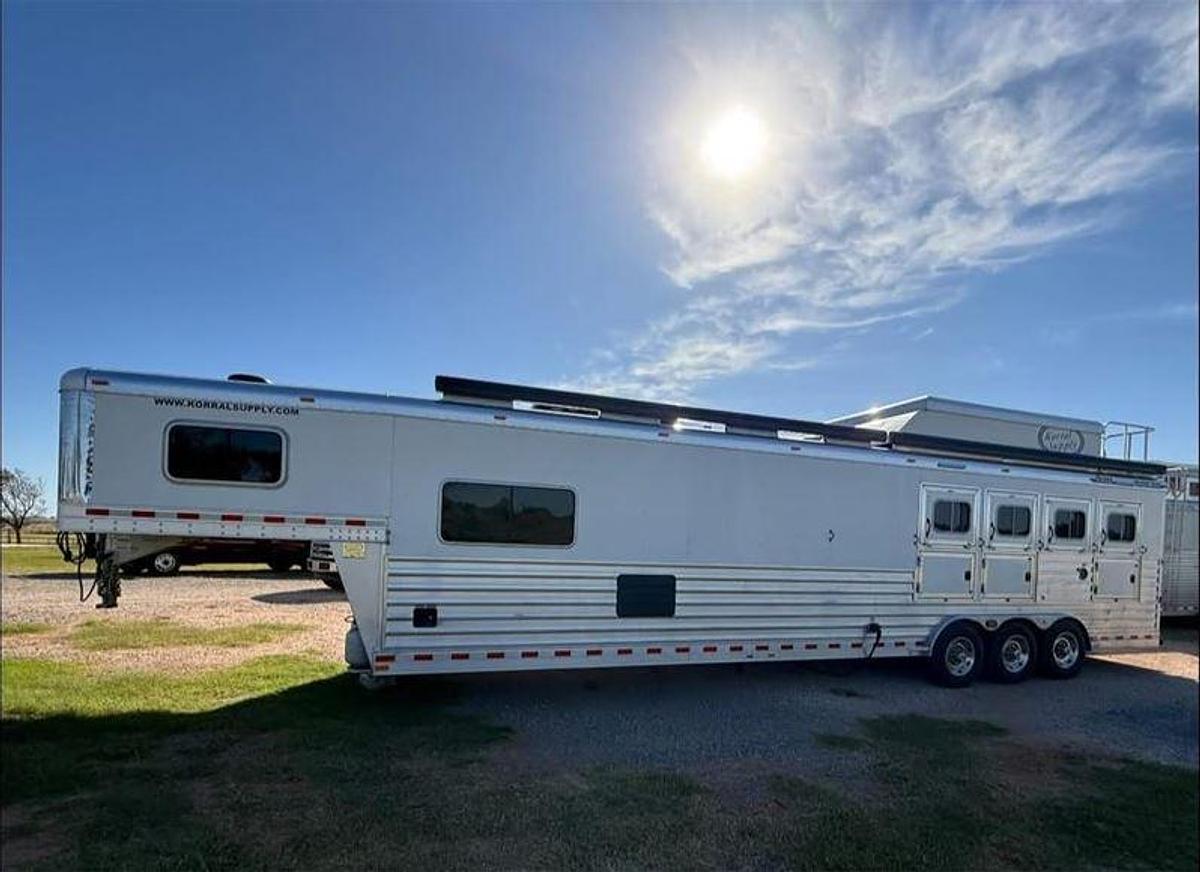 Used 2024 Elite LQ 4 Horse Trailer