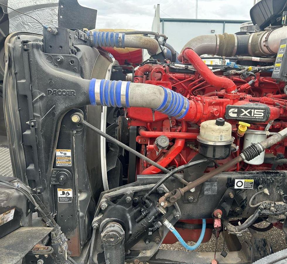 Used 2018 Kenworth T800 Sleeper Semi Truck