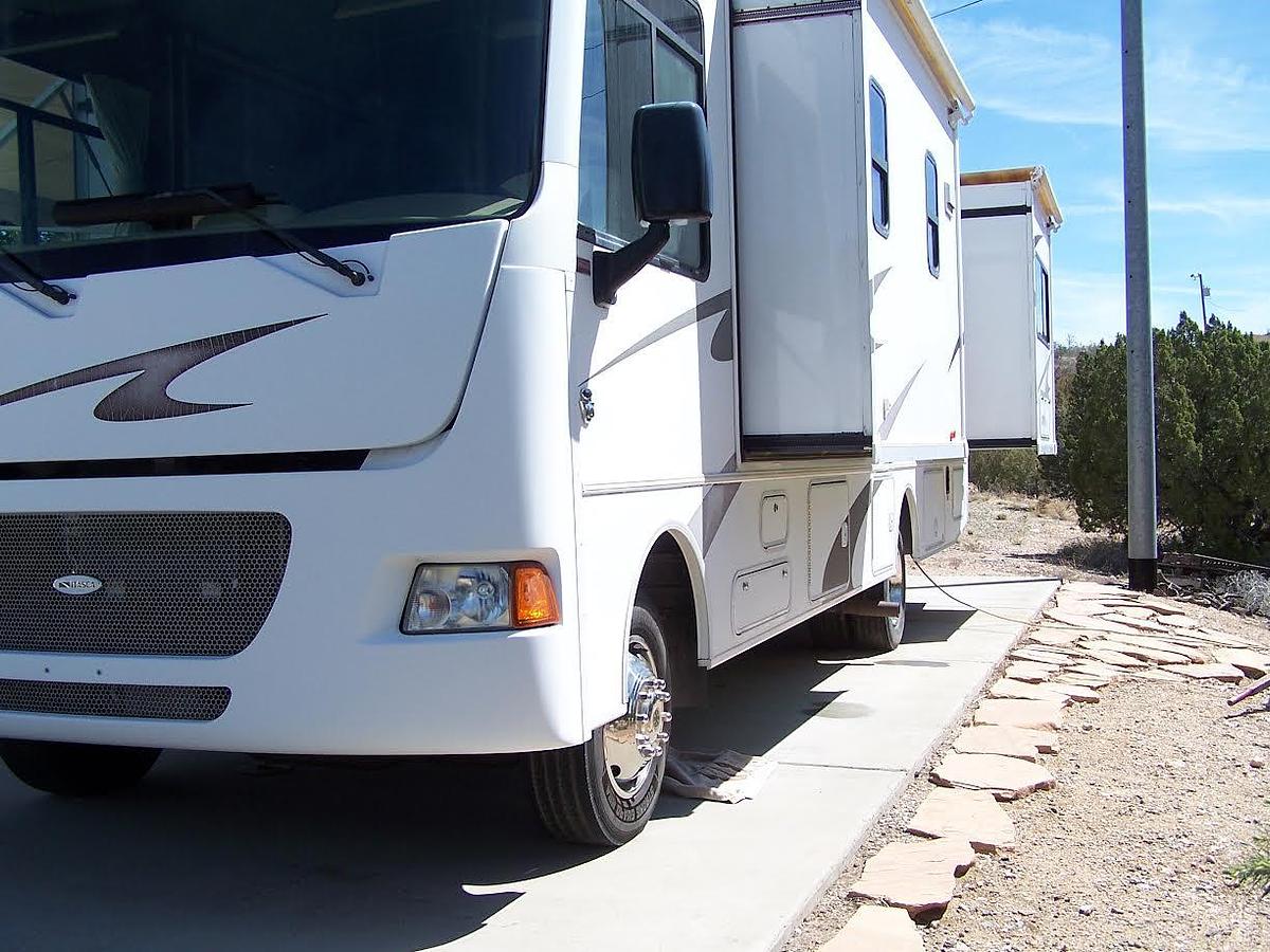 Used 2013 Itasca Sunstar 30T Class A Motorhome