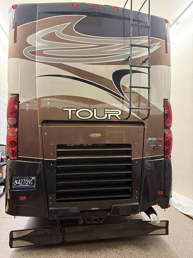 Used 2011 Winnebago Tour 42QD Class A Motorhome