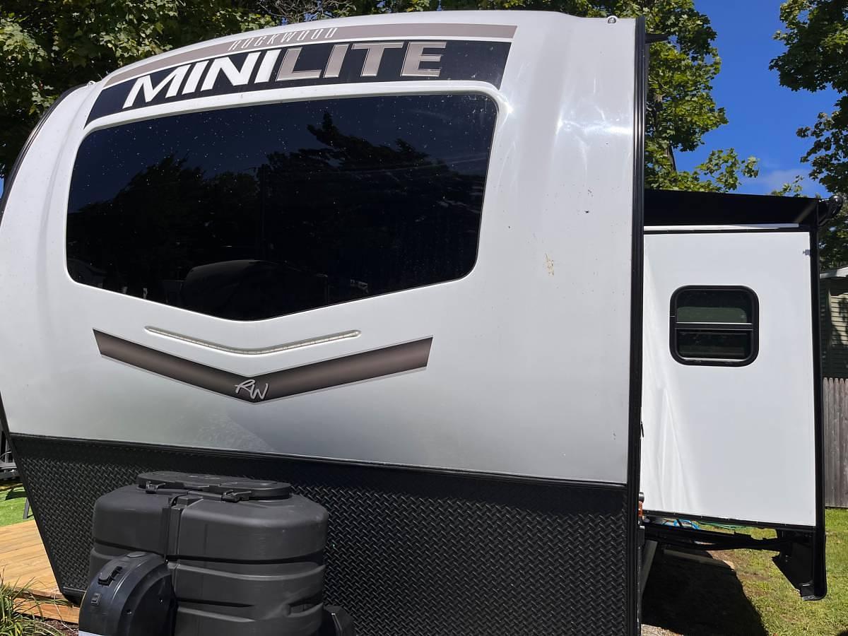 Used 2024 Forest River Rockwood Mini Lite 2205S