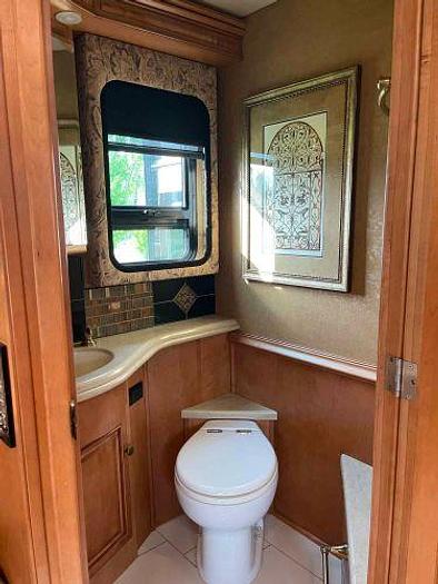 Used 2016 Winnebago Grand Tour 42QL