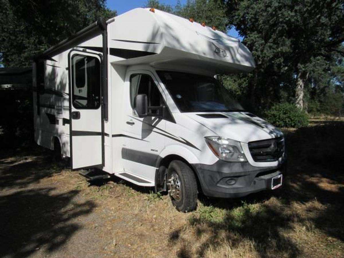 Used 2017 Jayco Melbourne