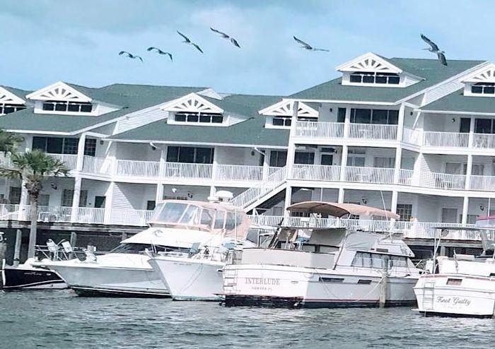 Used 1999 Silverton 392 Motor Yacht