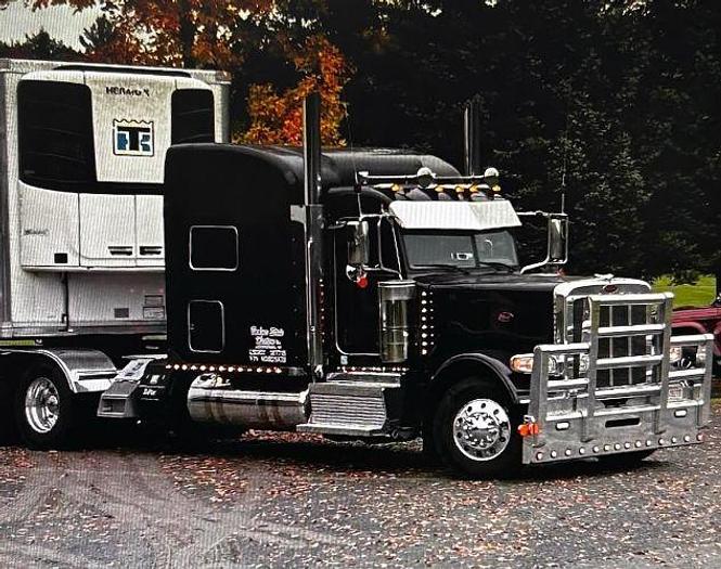 Used 2022 Peterbilt 389