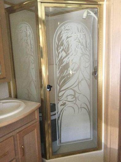 Used 2002 National Dolphin 5320