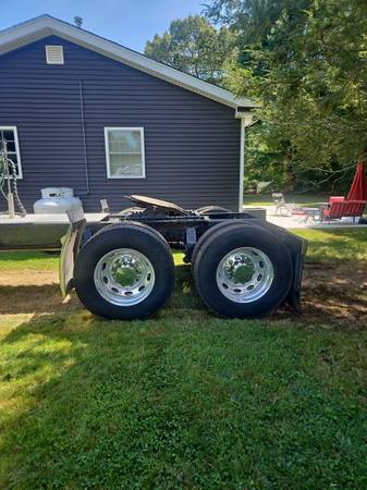 Used 1984 Peterbilt 362 Double Bunk