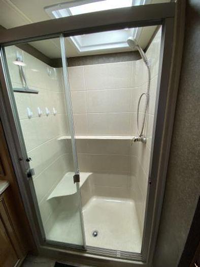 Used 2019 Thor Venetian J40