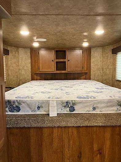 Used 2022 Lakota Colt 3 Horse Trailer