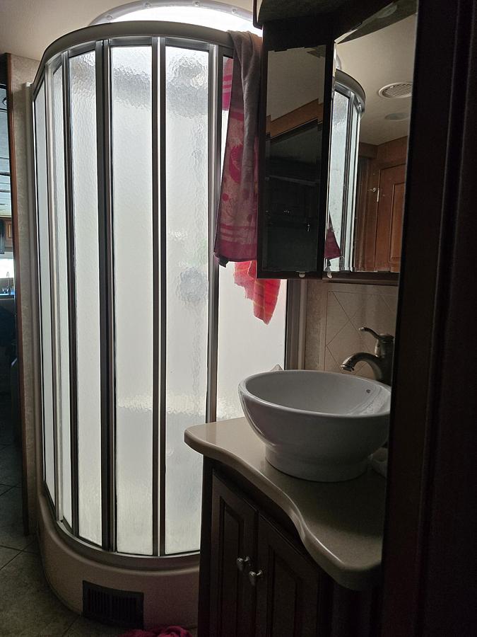 Used 2010 Winnebago Tour 42AD