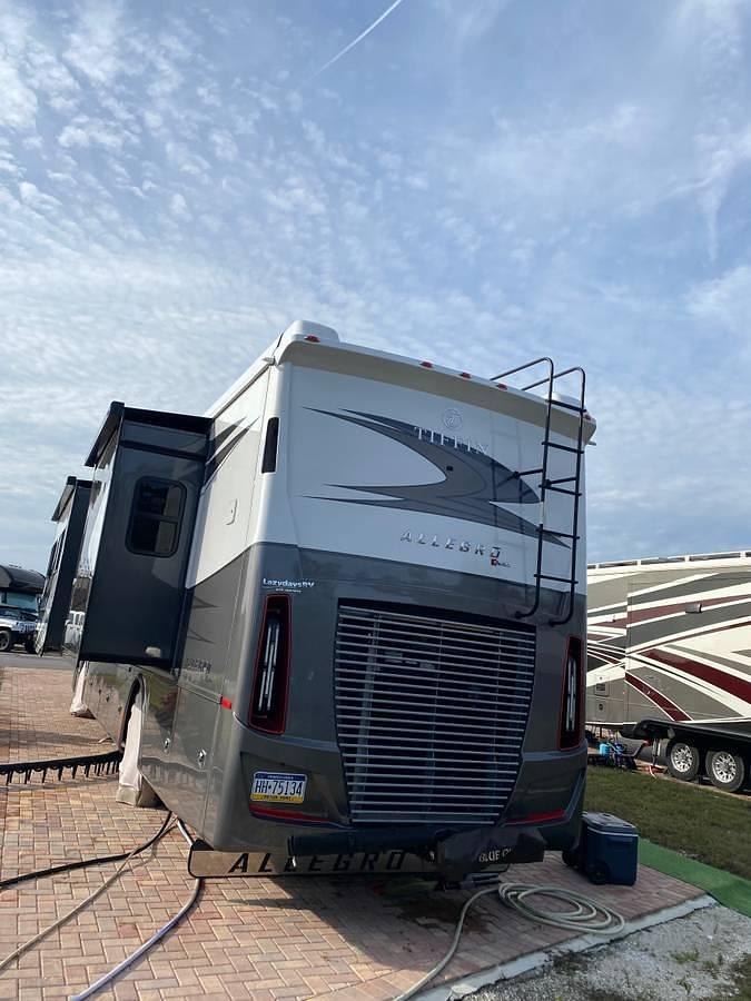 Used 2022 Tiffin Allegro Red 360BA