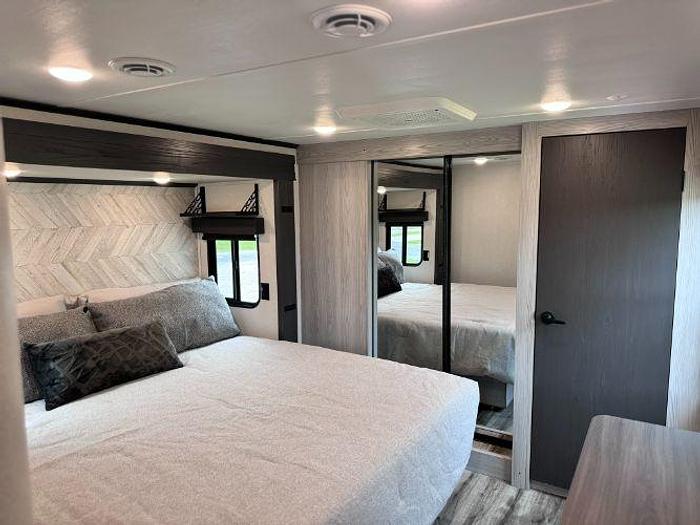 Used 2023 Keystone Montana High Country 373RD