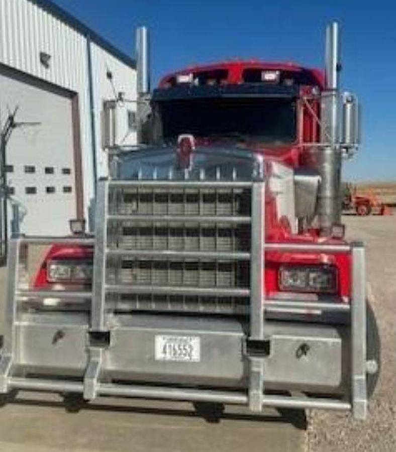 Used 2019 Kenworth W900