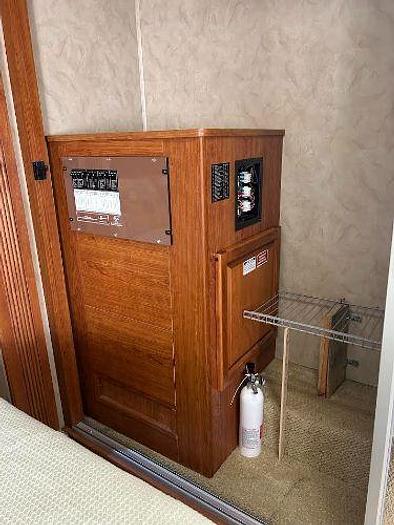 Used 2008 Monaco KNIGHT 40SKQ