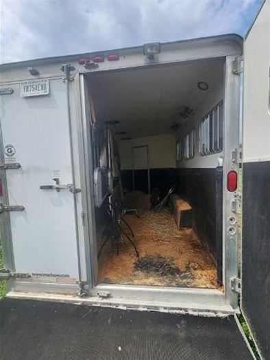 Used 2010 Merhow Aluma Star Three Horse Trailer with Living Quarters