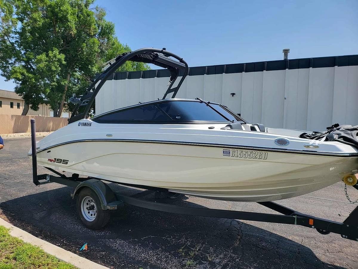 Used 2025 Yamaha AR195