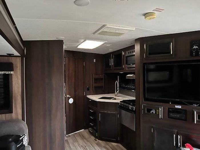 Used 2019 Jayco Whitehawk 30RLS