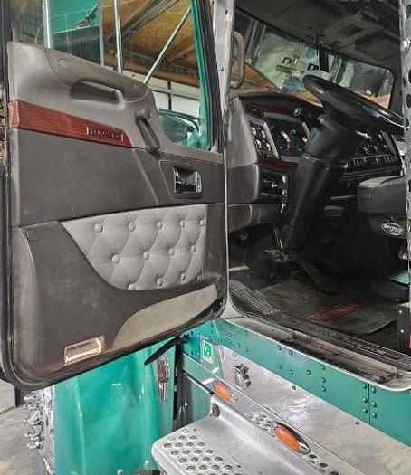 Used 2007 KENWORTH W900L