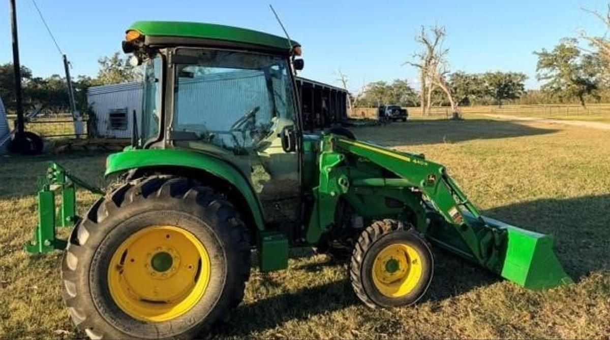 Used 2021 John Deere 4066R with Cab