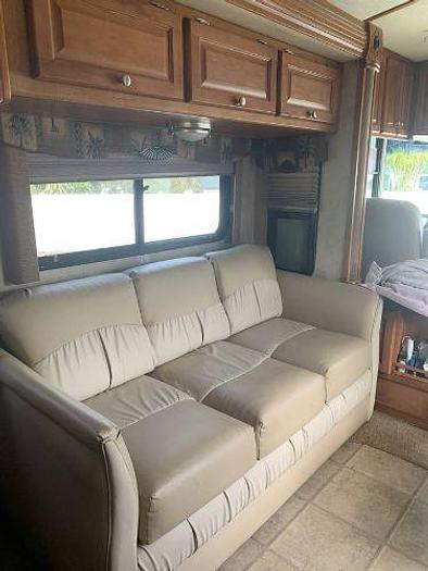 Used 2008 Gulf Stream Crescendo 33ft