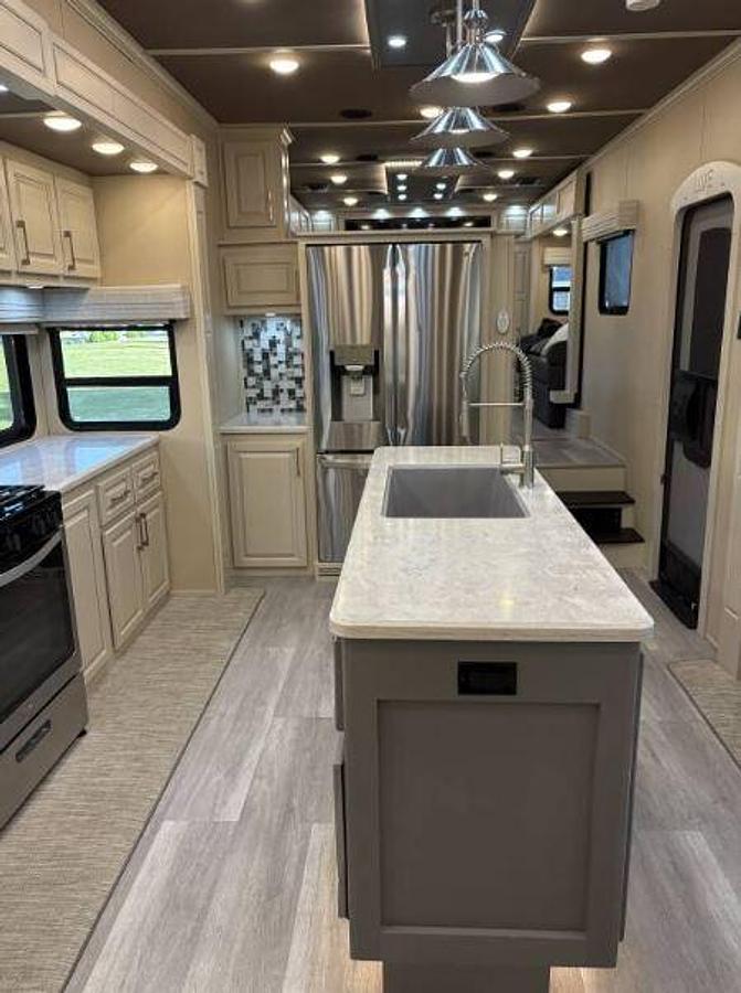 Used 2023 Luxe Elite 44FL Fifth Wheel