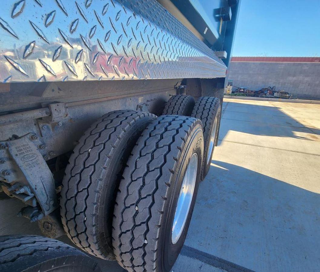 Used 2020 Peterbilt 389