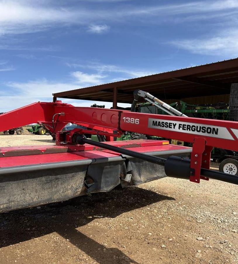 Used 2015 MASSEY FERGUSON 1386 Mower Conditioner