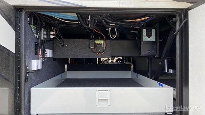 Used 2021 Newmar Ventana 4369