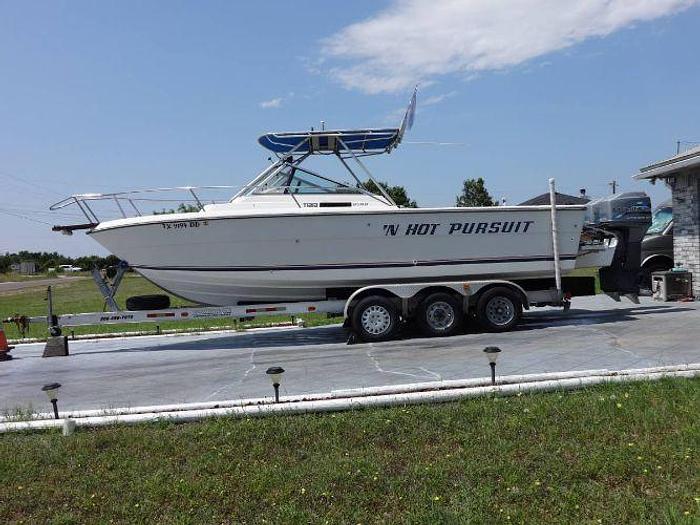 Used 1984 Tiara 25ft Boat