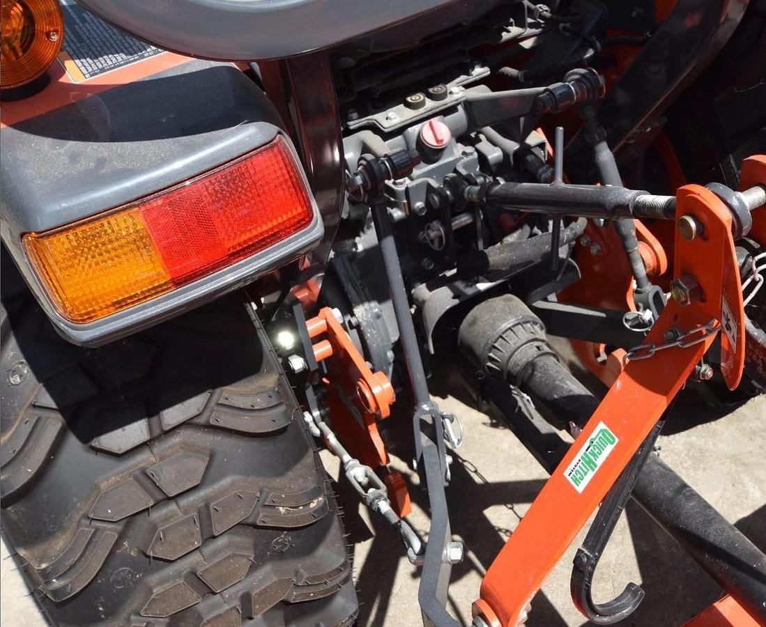 Used 2024 Kubota L3302HST