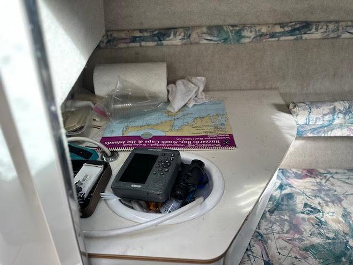 Used 1997 Sea Ray 215 Express Cruiser