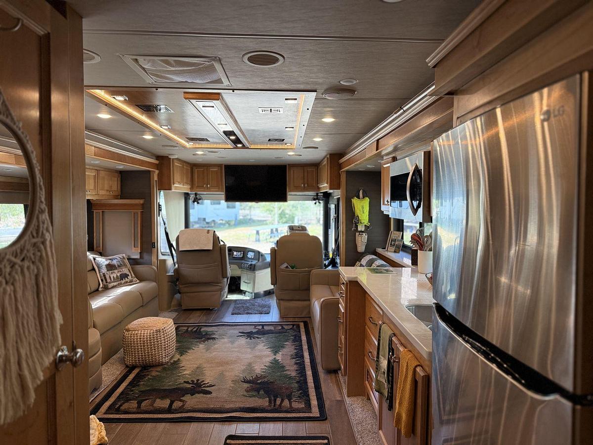 Used 2022 Tiffin Allegro RED 37BA Class A Motorhome