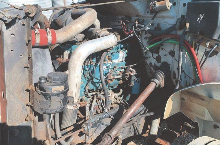 Used 1995 INTERNATIONAL 4900 Grain Truck