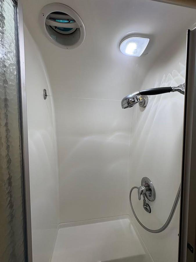 Used 2017 Airstream Flying Cloud 28RB