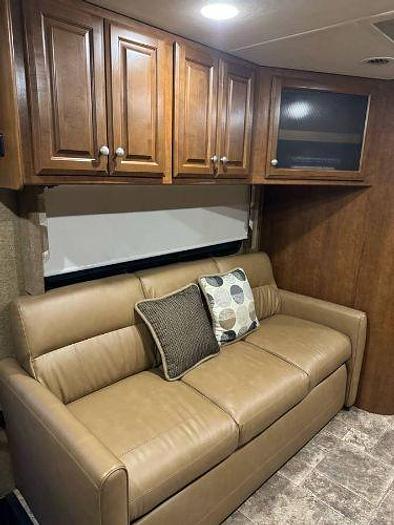 Used 2014 Thor Motor Coach Palazzo