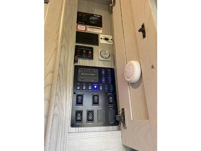 Used 2021 Keystone Montana 295RL