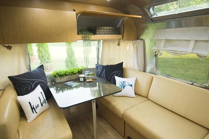 Used 2014 Airstream Flying Cloud 25FB