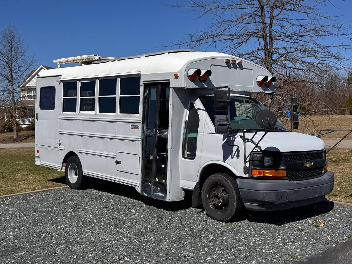 Used 2007 Chevrolet Express 4500 Cutaway