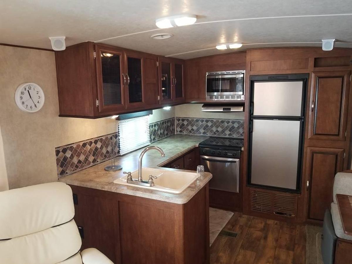 Used 2016 Forest River Vibe Extreme Light Travel Trailer