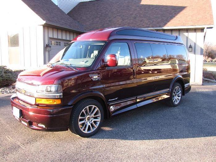 Used 2019 Chevrolet Express 2500 Cargo Van 3D