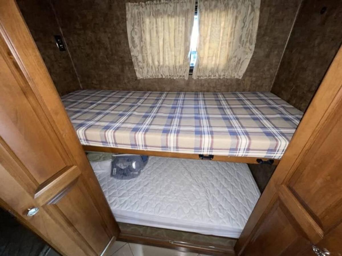 Used 2011 Tiffin Phaeton 40QKH