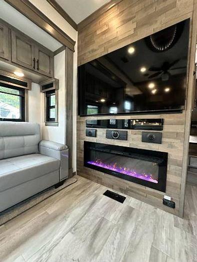 Used 2022 Forest River Riverstone Legacy 39RKFB