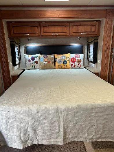 Used 2008 Monaco KNIGHT 40SKQ