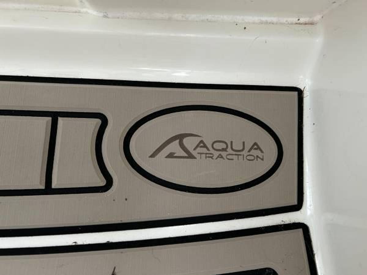 Used 2010 SEA RAY SUNDANCER 310